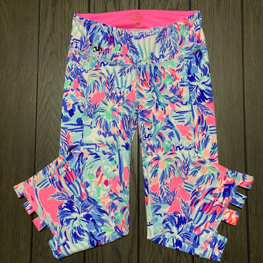 EUC Lilly  Pulitzer LuxLetic Capri Leggings